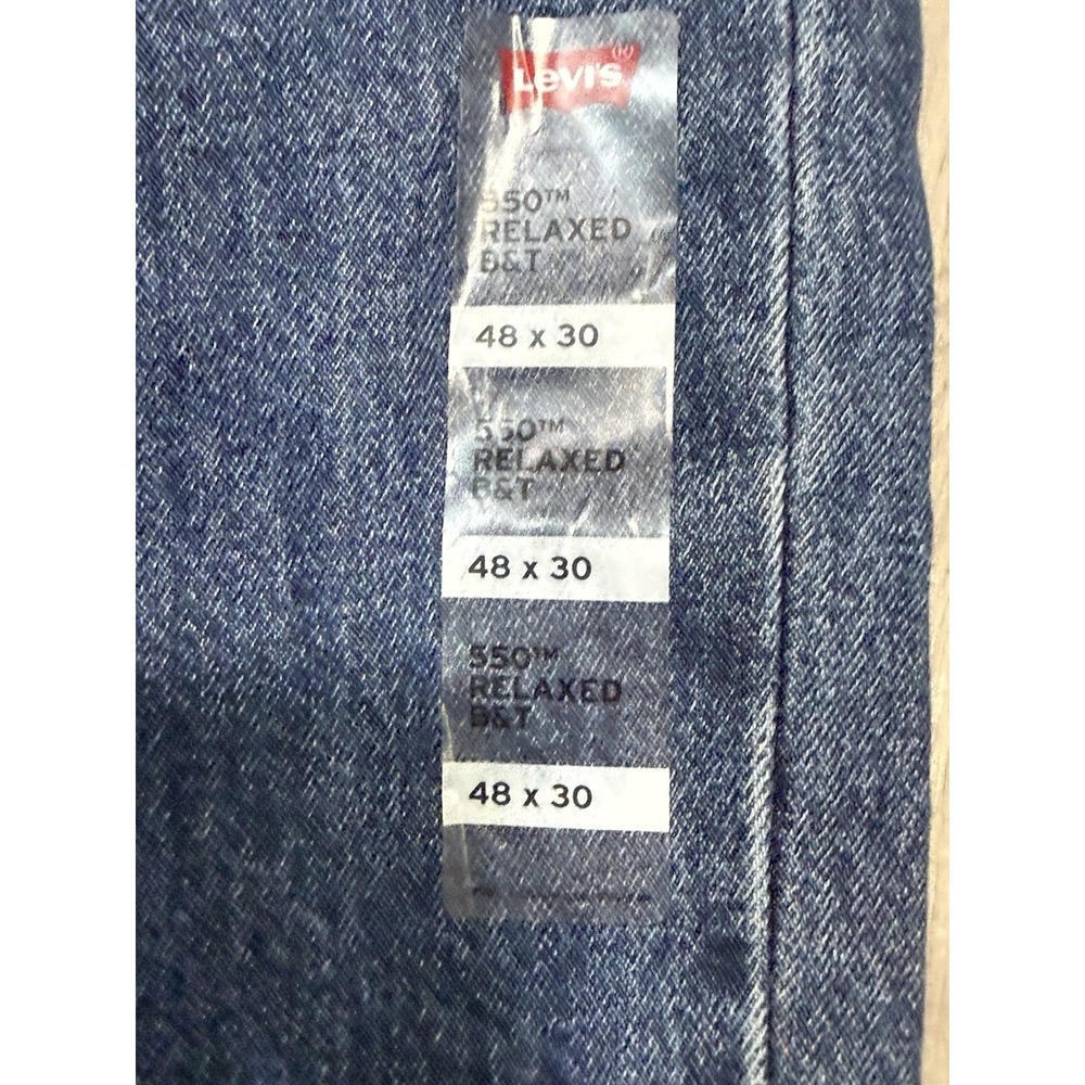 Levi's 550 Men Jeans 48x30 Medium Wash Relaxed Fit Big & Tall Work Casual NWT - Picture 2 of 12